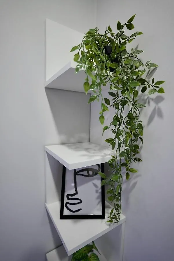 Apartamento Lily'S Studio 3 By Bulgarentals - Central Sófia
